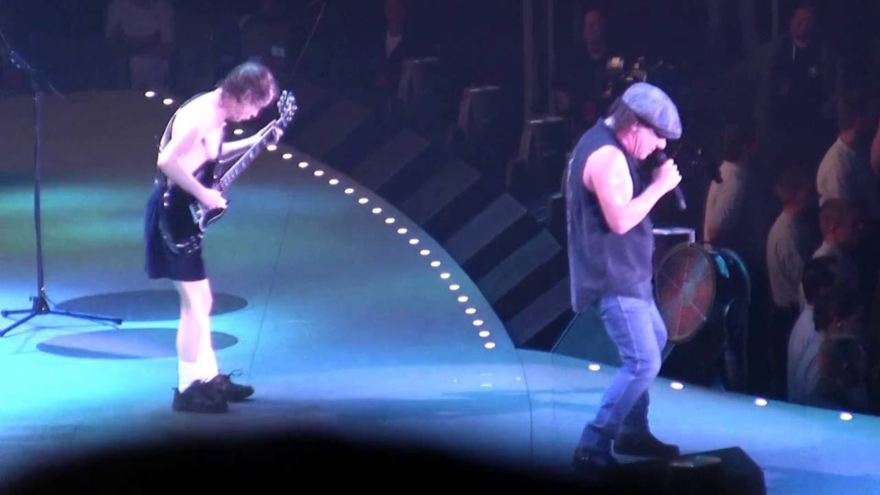 AC/DC - WAR MACHINE HD - March 9, 2009 Oberhausen, Germany, Black Ice Tour