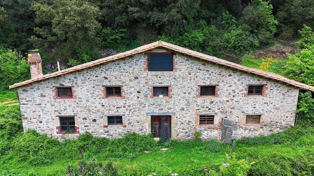 HERMOSA CASA ABANDONADA de FAMILIA DESAPARECIDA - DEJARON SUS COSAS | Sitios Abandonados y URBEX