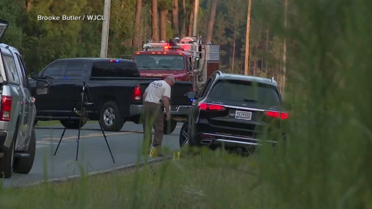 Alex Murdaugh's roadside shooting center stage as prosectuors wrap up in murder trial