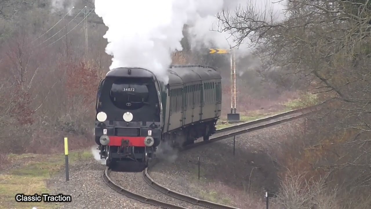 CLASSIC TRACTION REVIEW 2023 - VOLUME 1