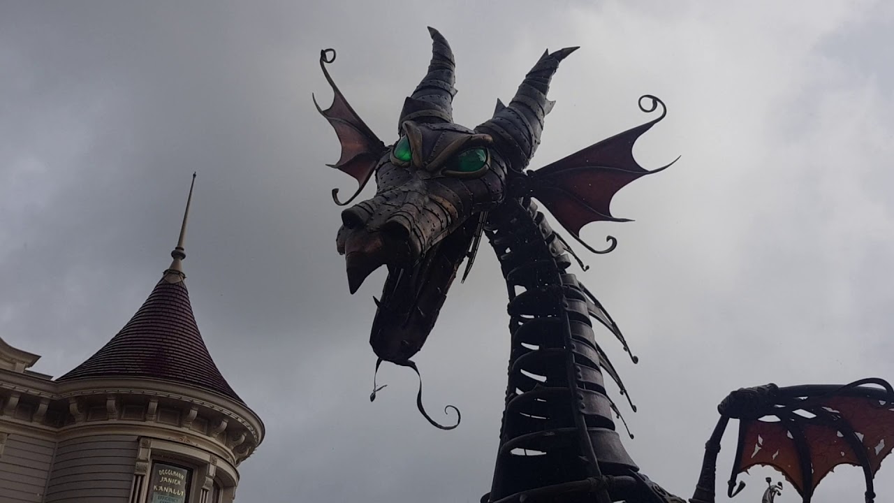 Disney Star On Parade ( Disneyland Paris 11/06/2018 )