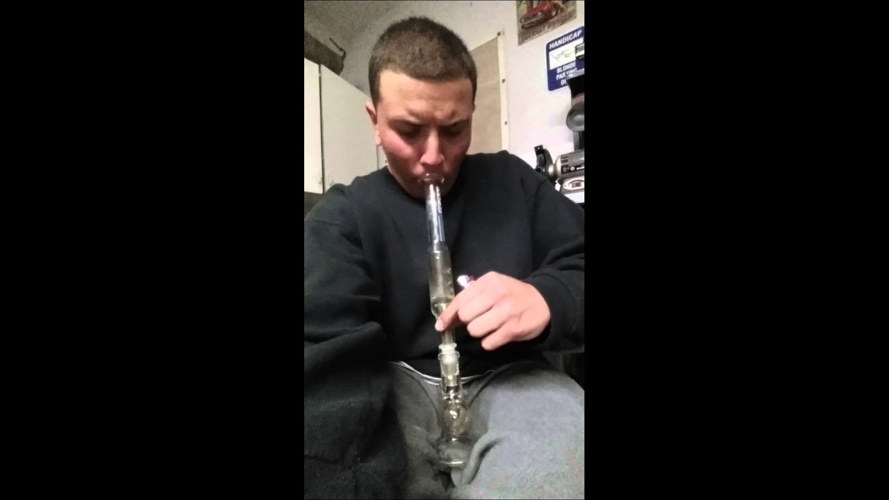 Fat bong snap