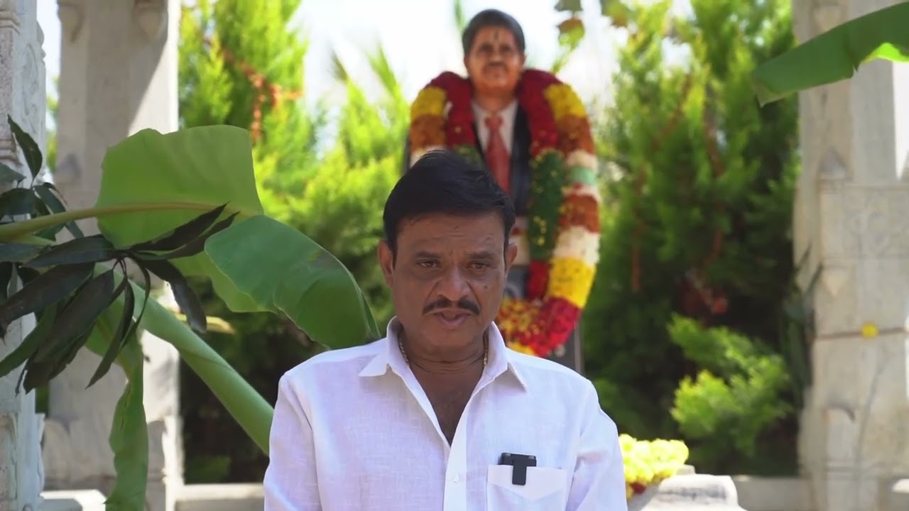 ಡಿ.ಕೆ.ರವಿ ಅವರ 10ನೇ ವರ್ಷದ ಪುಣ್ಯತಿಥಿಯಂದು ಅವರ ಸಮಾಧಿಗೆ ತೆರಳಿ ಪೂಜೆ ಸಲ್ಲಿಸಿ ಡಿ.ಕೆ ರವಿ ಅವರನ್ನು ಸ್ಮರಿಸಿದೆನು.