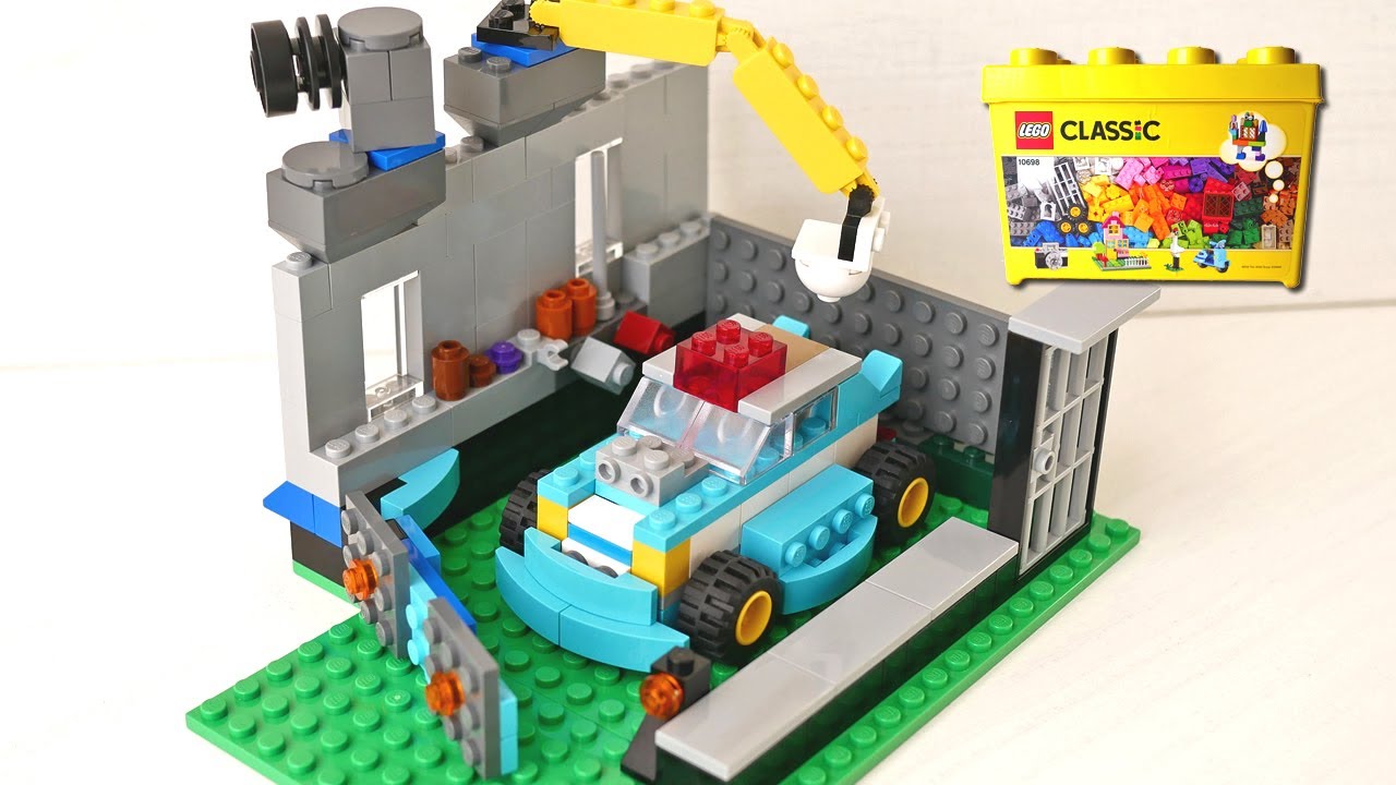 Building LEGO patrol car and maintenance garage, using Classic 10698 (レゴ：パトカーと車庫の作り方)