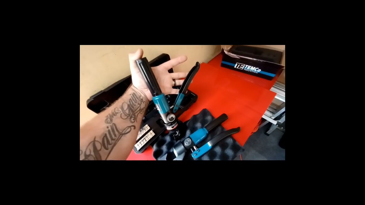 Unboxing the TEMCo Dieless Hydraulic Crimper