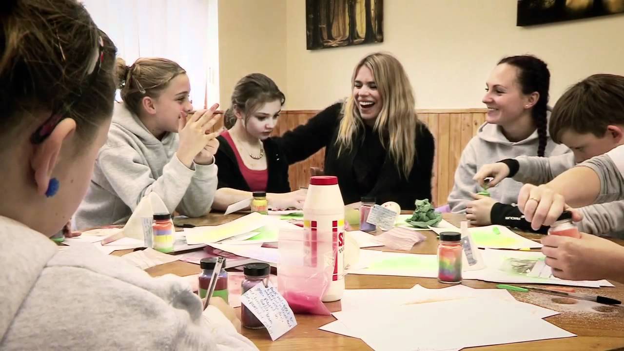 Billie Piper Visits Bereaved Children In The UK | Sport Relief 2012