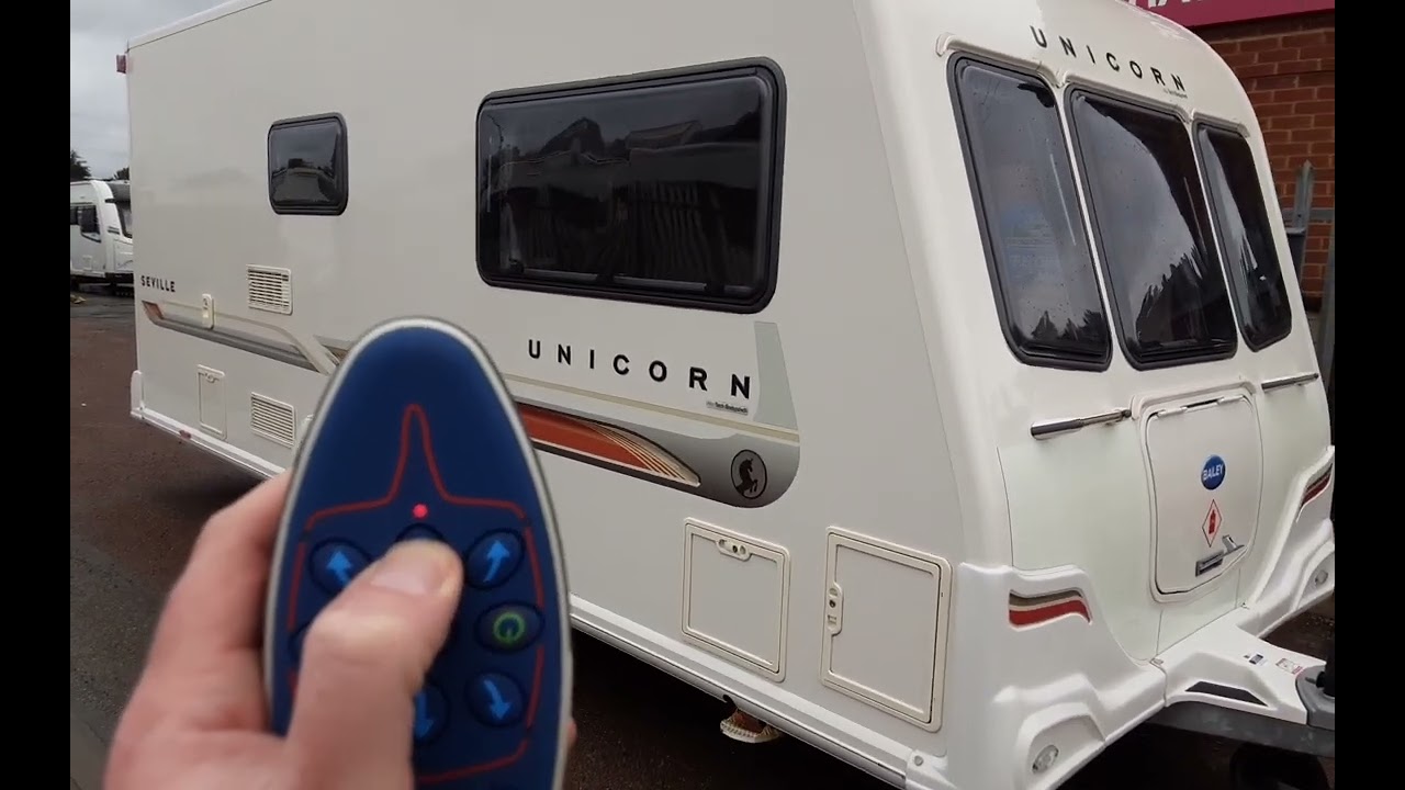 Bailey Unicorn Seville Motor mover demo