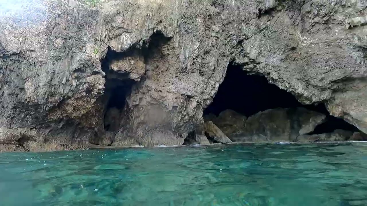 Blue Cave. Okinawa (by Snorkeling Quest)