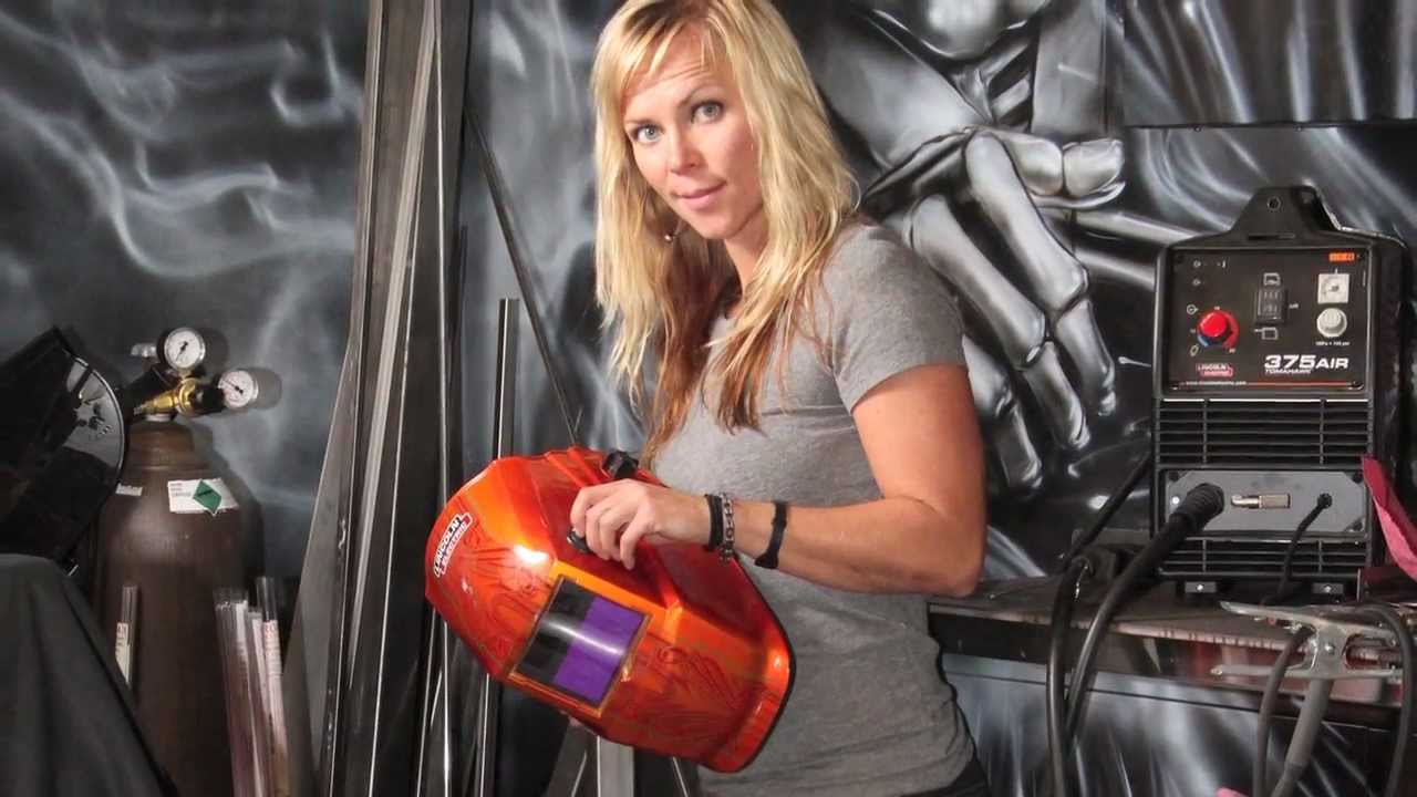 Hot Rod Magazine February 2012 Preview