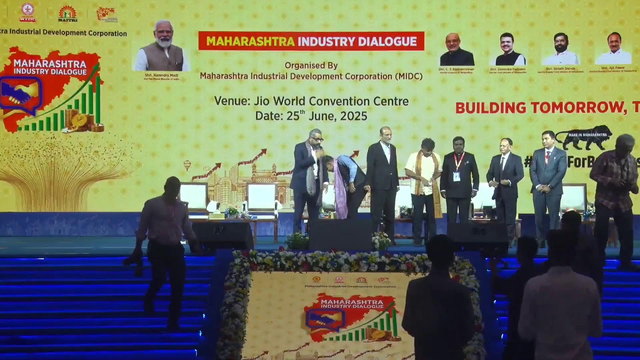 Maharashtra Industry Dialogue l Main Stage l