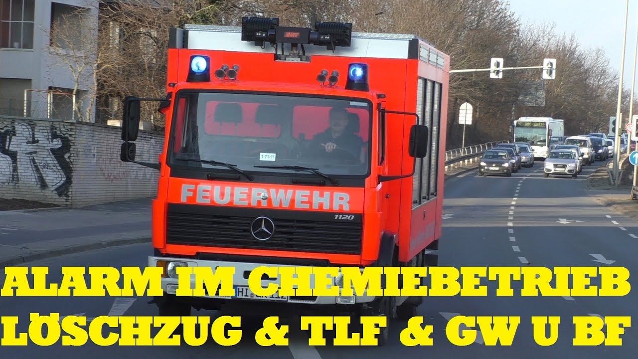 [BRANDALARM IM CHEMIEBTRIEB] LÖSCHZUG + TLF + GW UMWELT BF HILDESHEIM