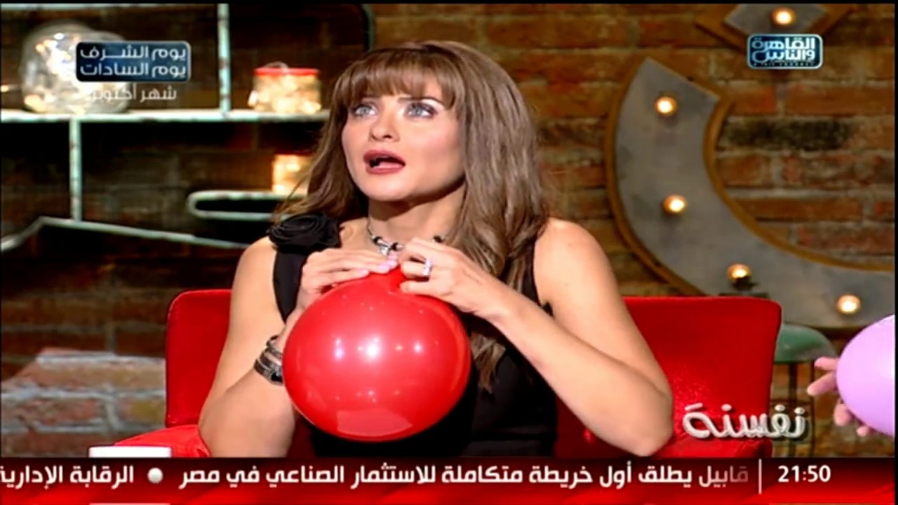 نفسنة | الملحن إسلام زكى يلعب  لعبة نفخ البلالين مع المنفسنات