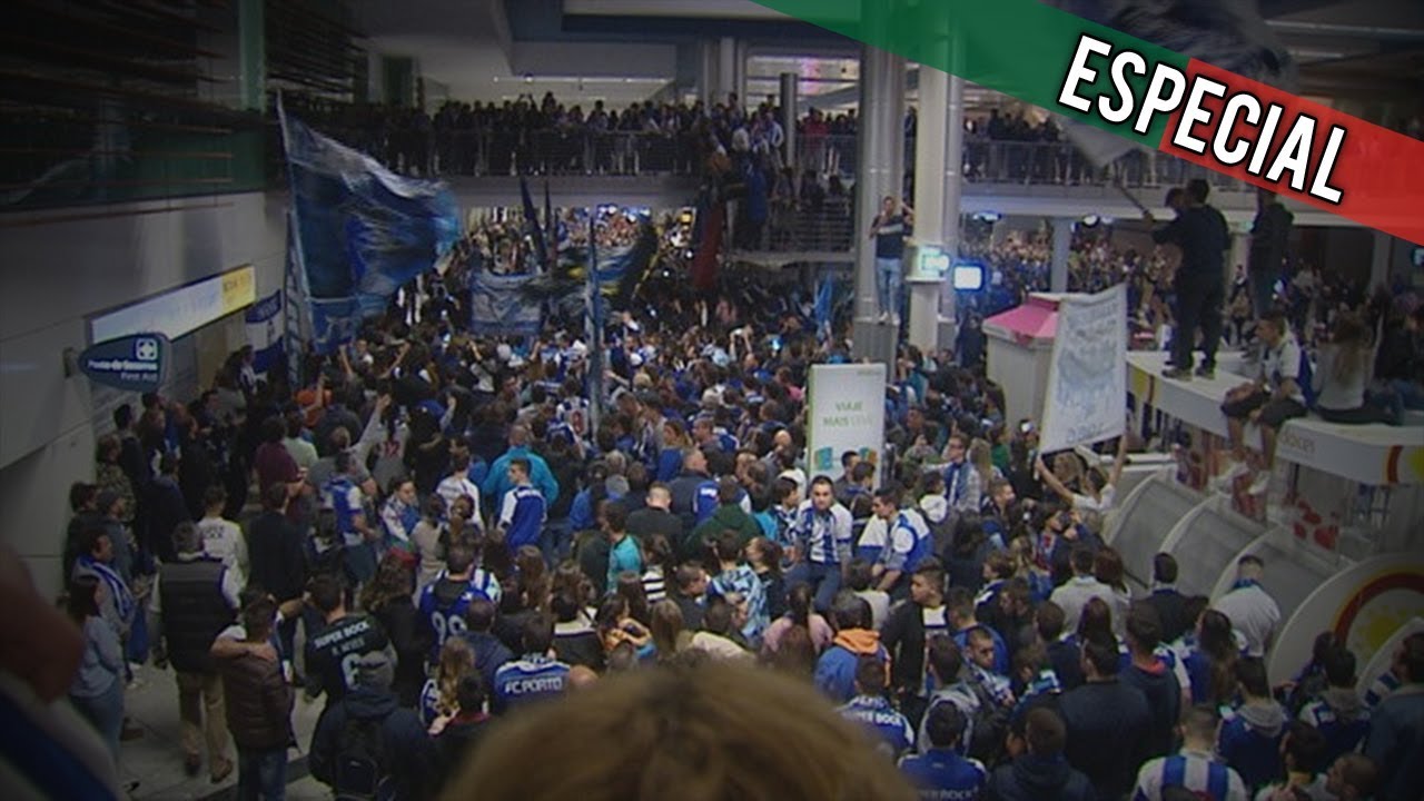 A um ponto do título, torcida do Porto madruga em aeroporto para receber o time (29.04.18)