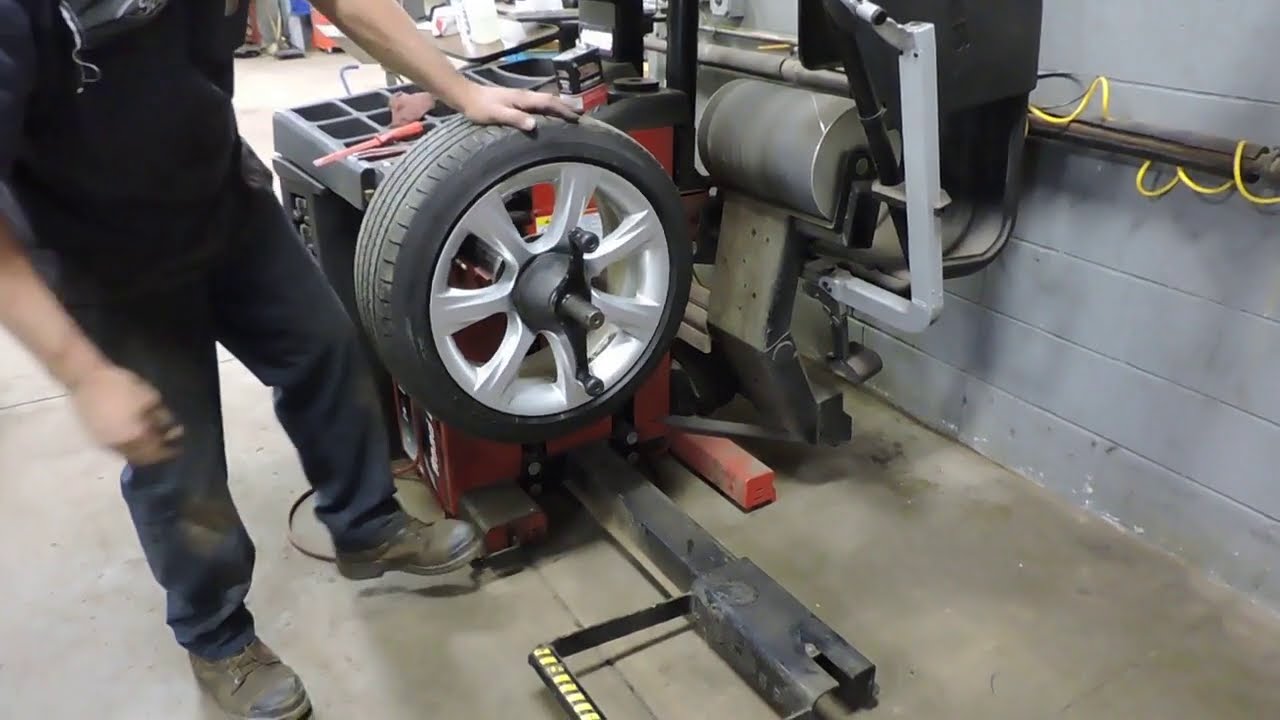 Alloy Wheel Tire Balancing