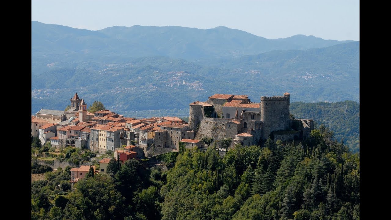 La Lunigiana: dal castello Malaspina, all'antico porto di Luni
