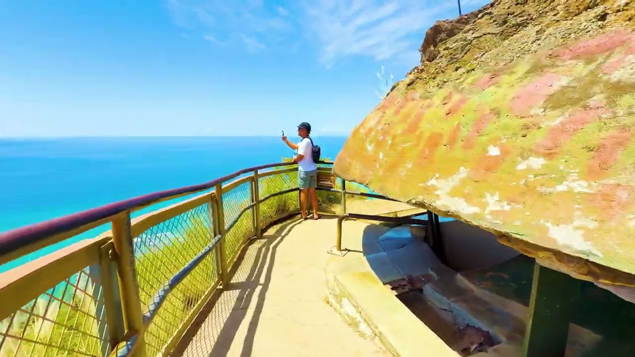 Hawaii&rsquo;s Most Famous Hike - Diamond Head🌋Oahu island