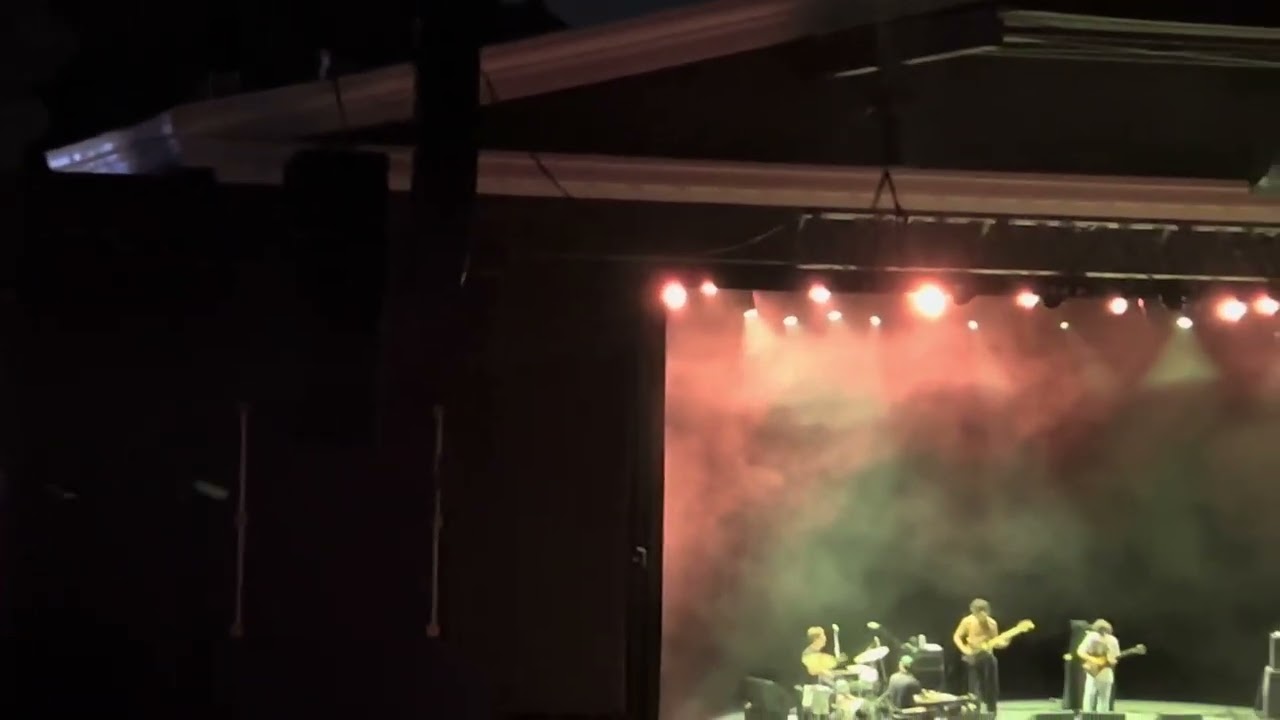 Chamber of reflection- MacDemarco - Live 2024 Greek Teather