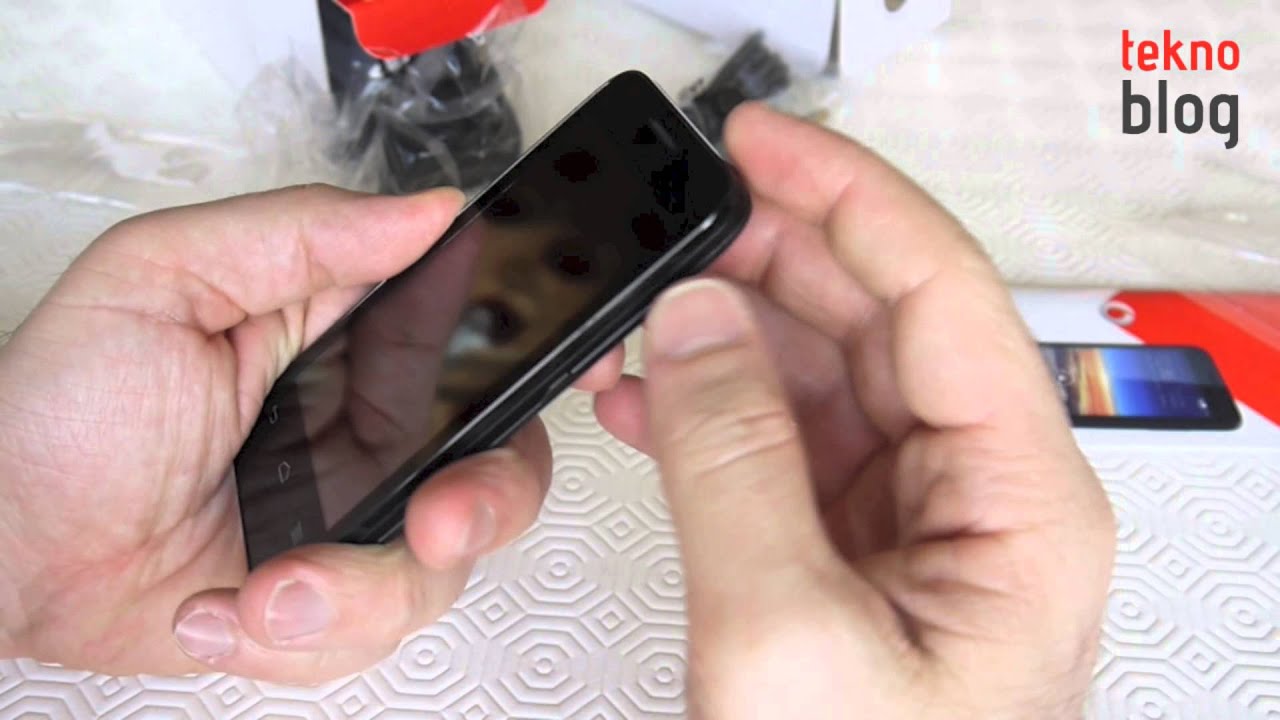 Vodafone Smart 4 mini Kutusundan Çıkıyor