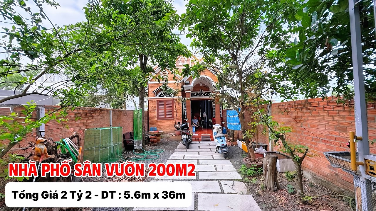 BÁN NHANH NHÀ CẤP 4 SÂN VƯỜN 200m2 full thổ cư , gần chợ Bình Chánh thuận tiện mua ở hoặc cho thuê