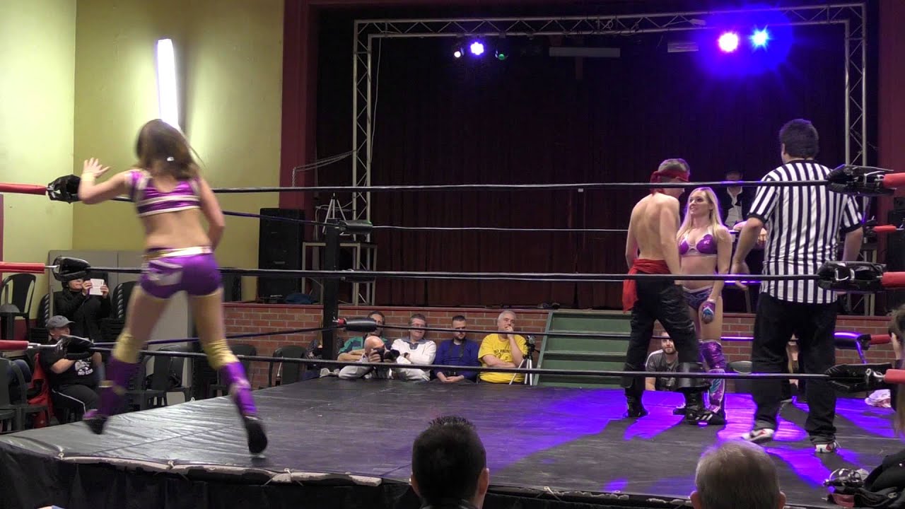 Camille & Maeven vs Pauline & Richer Show MEA le 05/12/15 à Chapelle lez Herlaimont Partie 10
