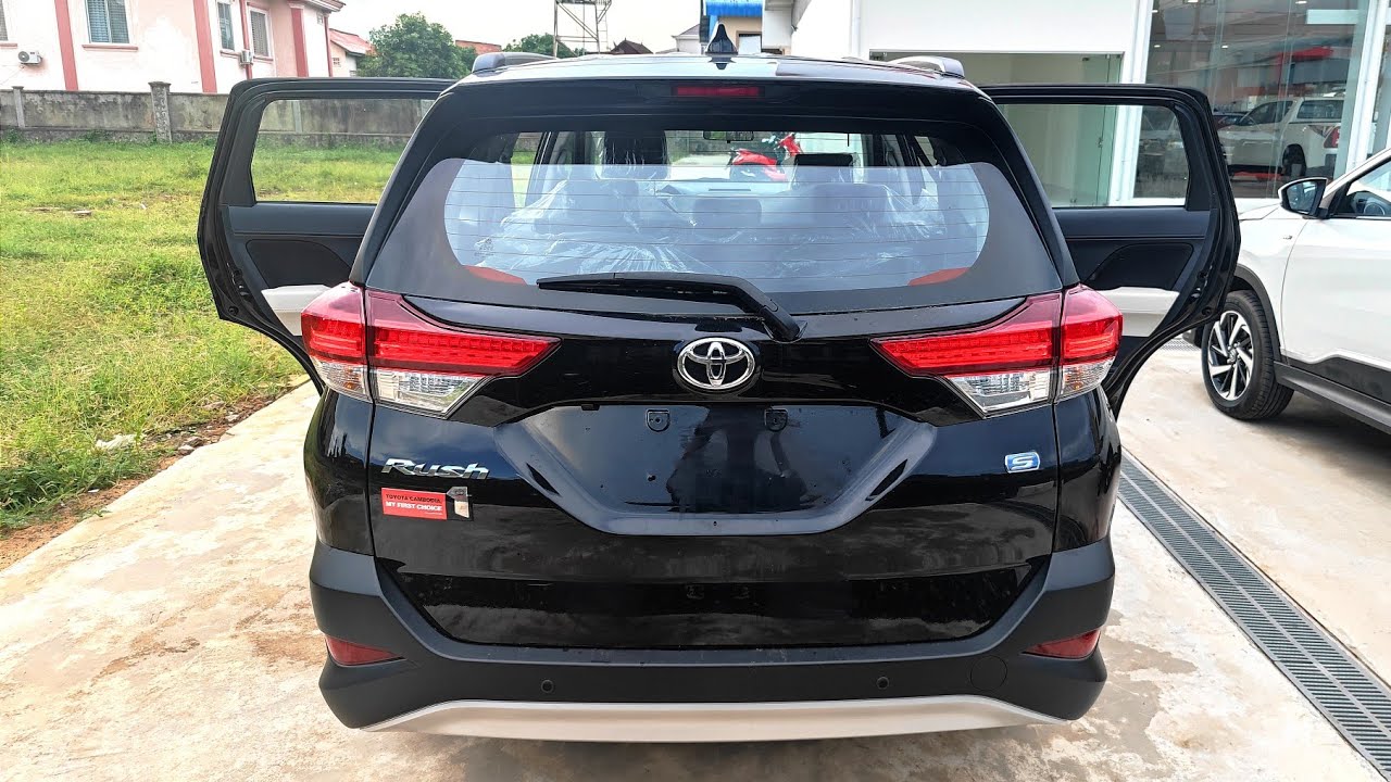 Toyota rush 2024 1.5L Black Color Review
