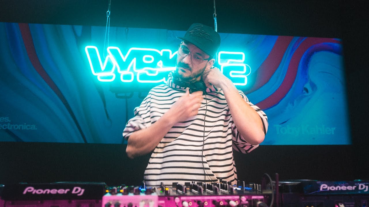 Deep House Mix - Toby Kahler - Vybique Studio Affairs Sessions Live - 01. April 2025