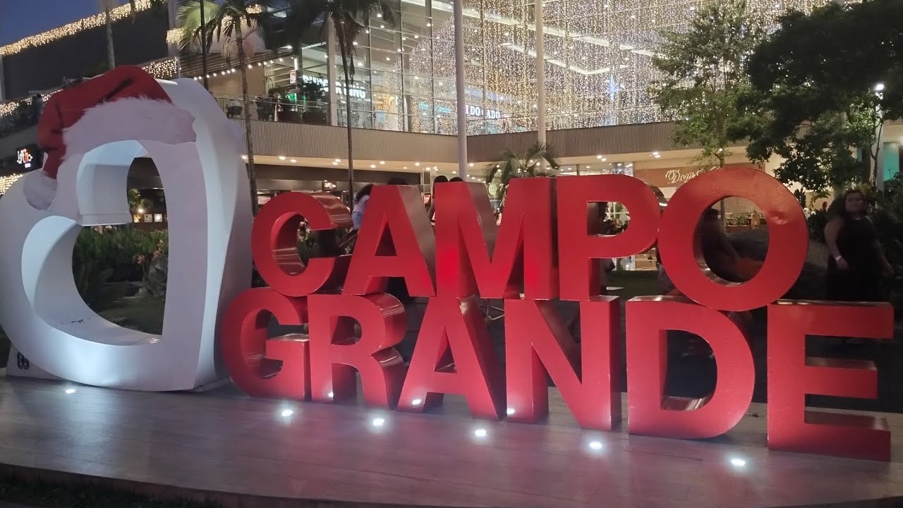 Caminhando pelo Bairro de CAMPO GRANDE RJ no final da Tarde