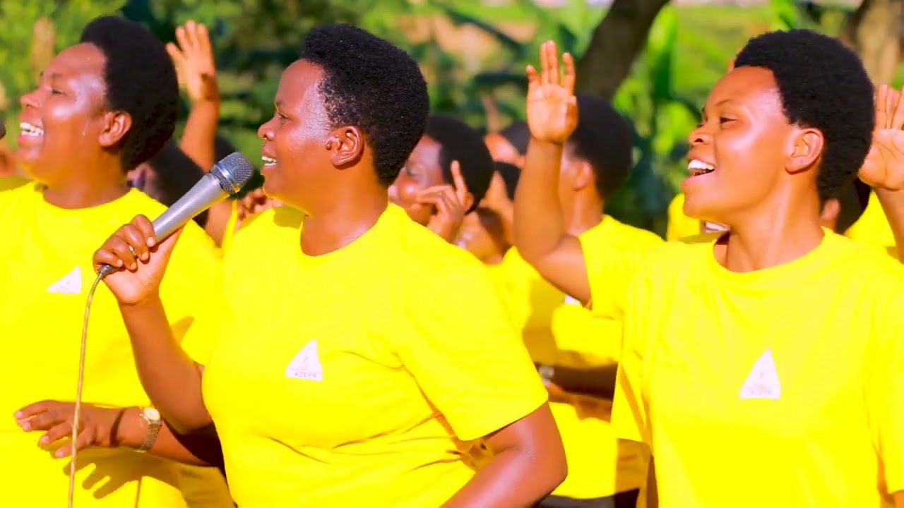 ndore ya choir amani wamubyeyi waguye mucyobo cya20m aririmbamwo ITABARIRA IGIHETV 0786472857
