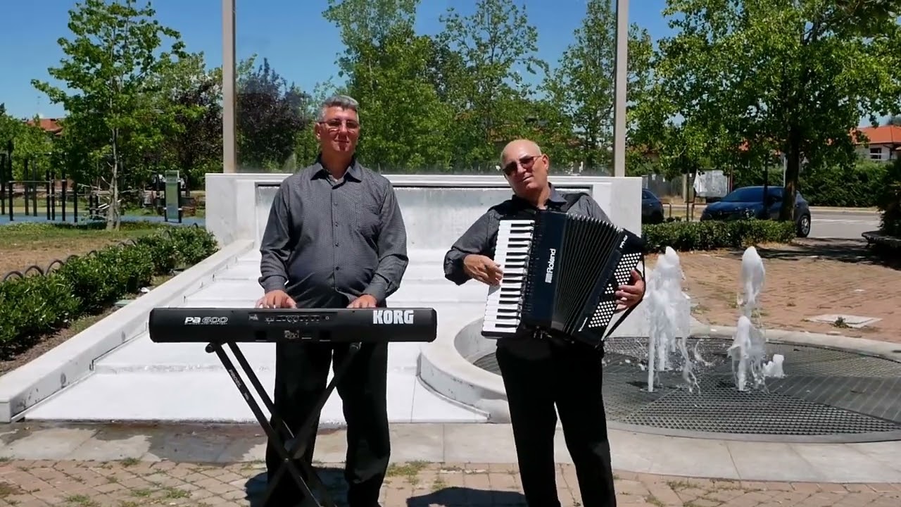 Titel & Nicușor - Hora de la Dăieni
