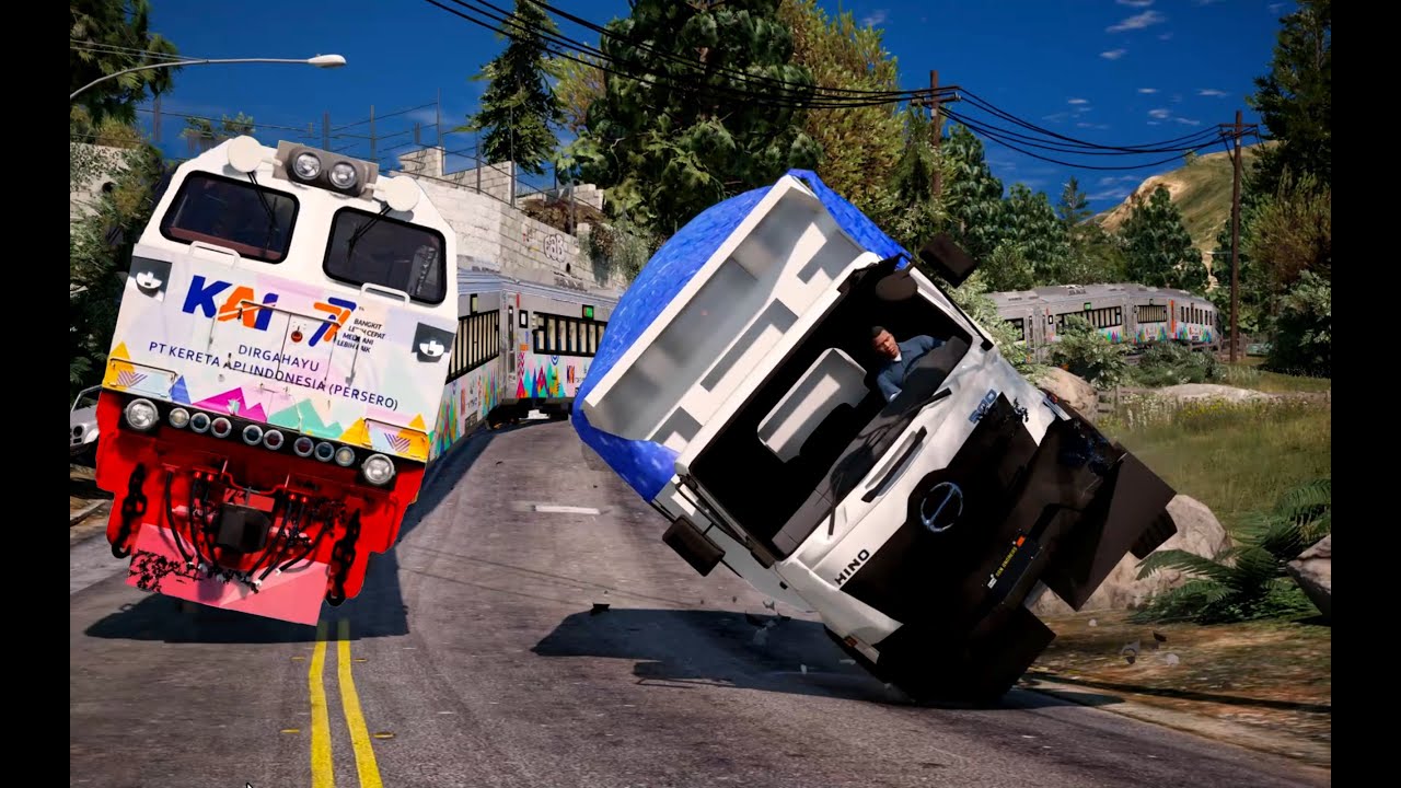 Truk Oleng OLENG PARAH Nubruk Kereta Nyasar Edisi Lokomotif HUT KAI 77!
