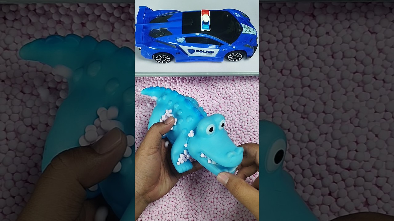 Surprise toys Satisfying blue crocodile