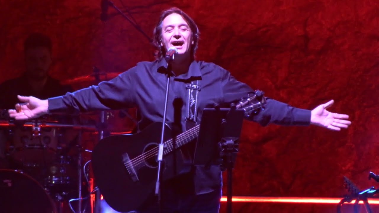 Τα Χέρια Μου Ανοίγω | Γιάννης Κότσιρας | Θέατρο Βραχων 16/6/2025 #kostasrallis @YannisKotsiras