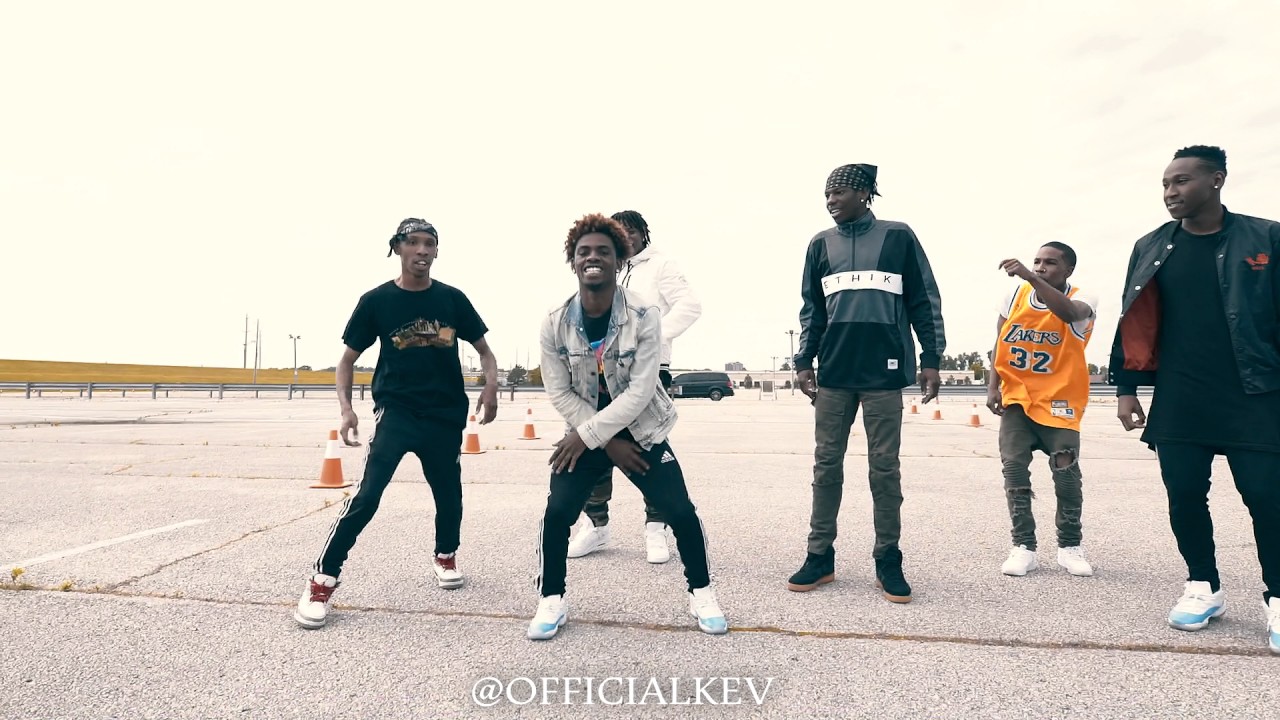 Lil Yachty - Peek A Boo @teamrocket314 X @shelovesmeechie & @therealyvngquan