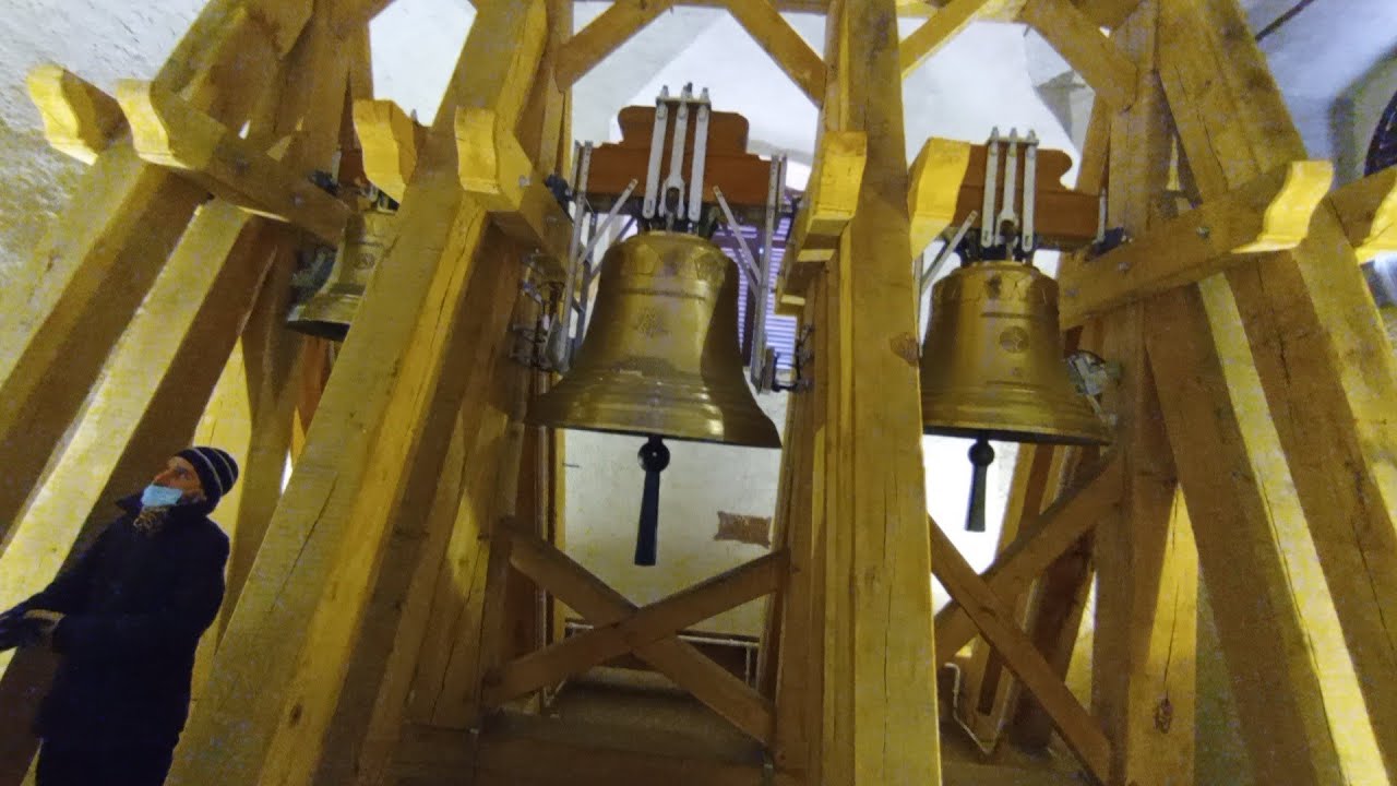 Praha – Karlov (CZ) kostel Nanebevzetí Panny Marie a sv. Karla Velikého – zvony/bells/glocken/cloche