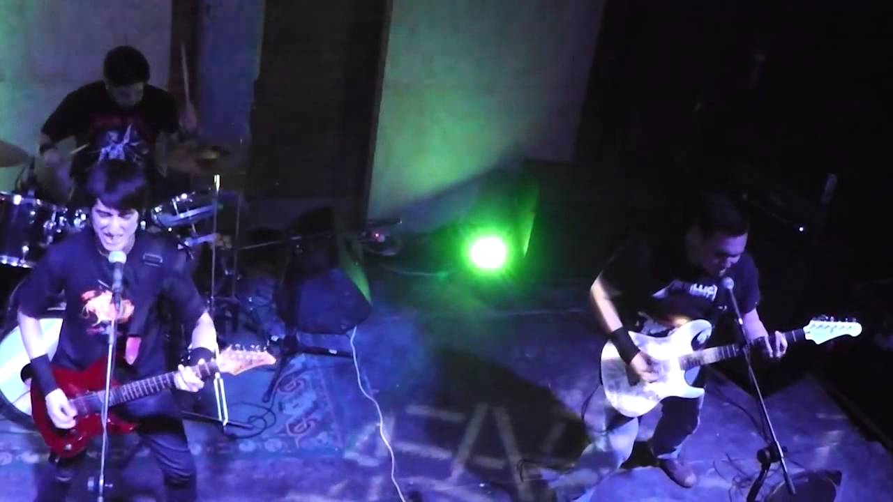 Tributo metallica (Creeping Death) Bar eleconcert 1 agosto 2013, Valparaiso