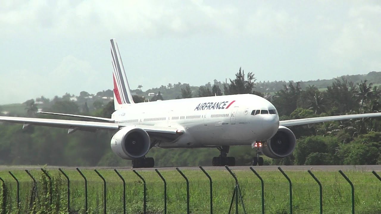 Décollage piste 30 Boeing 777-328ER Air France,F-GSQN, @ RUN