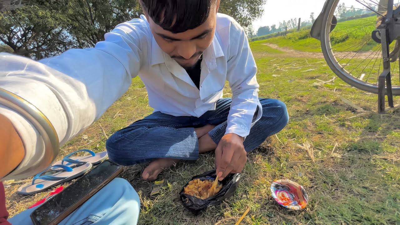 Kheton Per tikki Khane Ka Maja 😇 Kuch Or Hota Hai