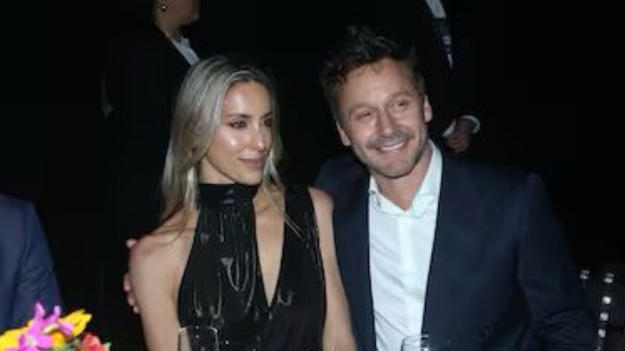 Benjamín Vicuña presentó oficialmente a su novia Anita Espasandin: los looks de los enamorados