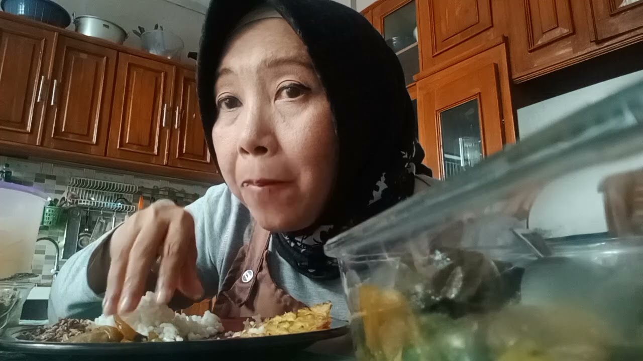 Kuliner   Tumis  Bakso   labu  cabe  Ijo  Megono Perkedel   Bakwan