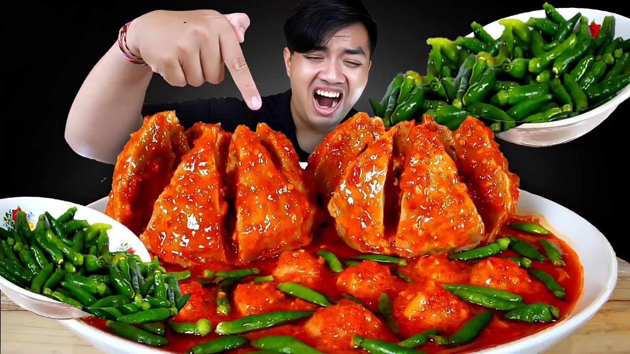 MUKBANG BAKSO LAVA PEDAS BERANAK CABE KUAH SEBLAK + 100 CABE RAWIT IJO