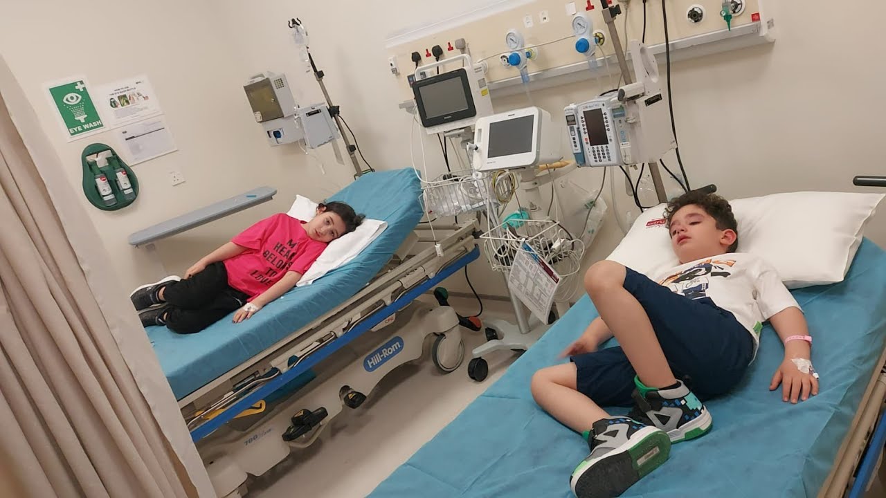 شاهد تعب طفلة من بعد حفل تخرج اخوها || تاليا وسيف اخد ابره اول مره في المستشفى بعد حفل تخرج سيف