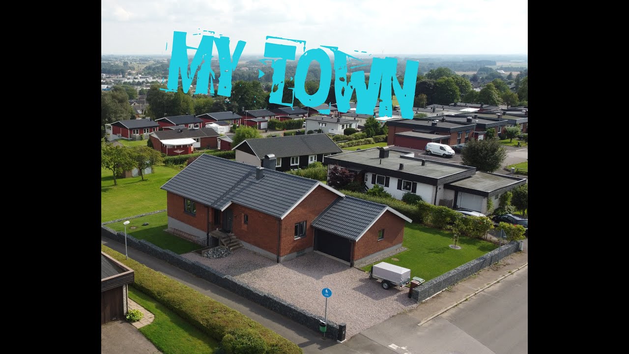 Falköping by drone! City view, Lawn from above and solarpanels :)