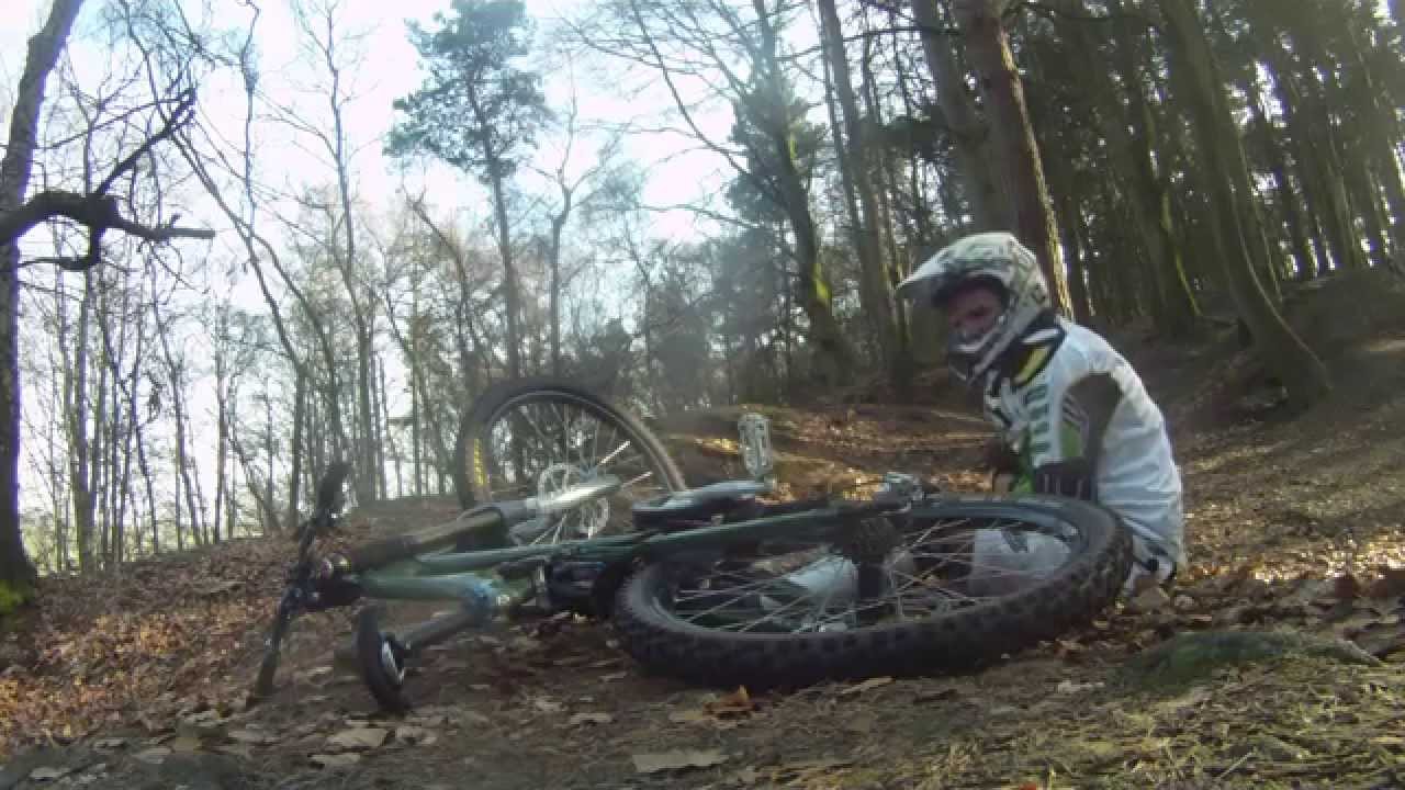 Faceplant Crash Drum Hill Derby Morley Woods Dh Extreme 2011 - Downhill Mountain Bike