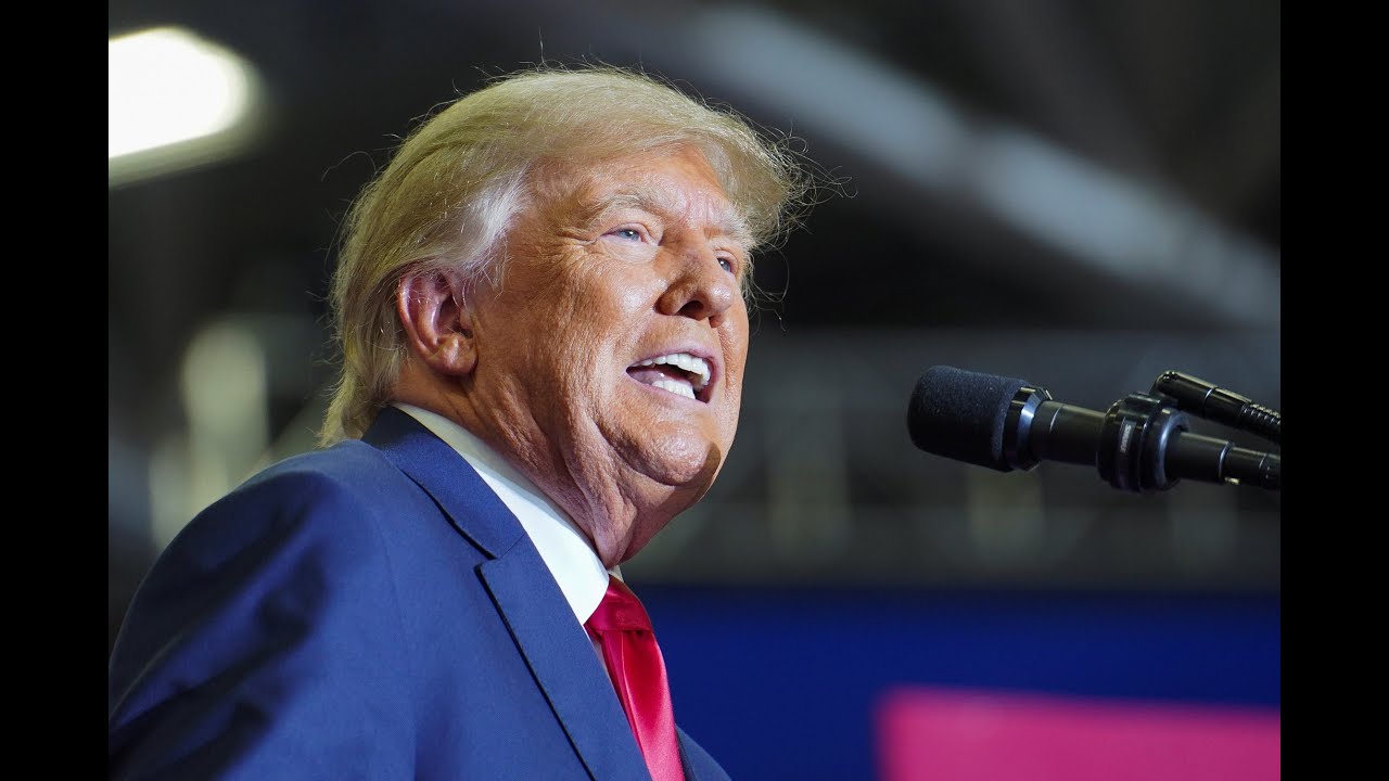 Трамп подал в суд на BBC на 10 миллиардов долларов, лол.