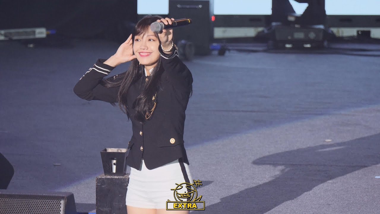 [4K 60P] 181010 중앙대학교 100주년 기념식 에이핑크 LUV 정은지 직캠 By.EXTRA
