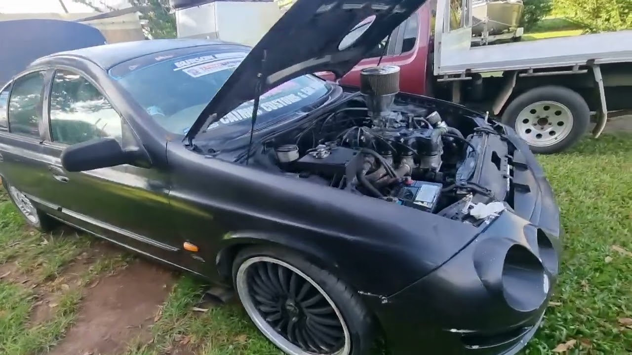 CAMMED AU FALCON CARBY ON METH Cold Start Idle and Rev