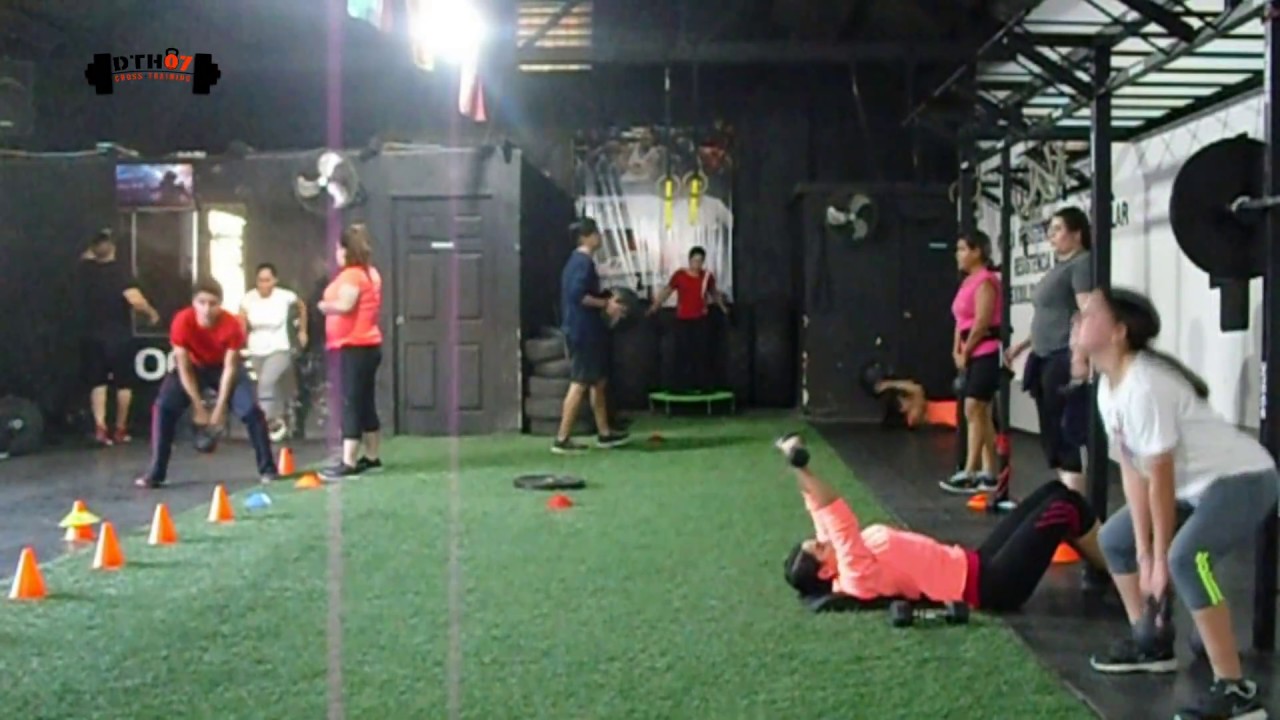 Super entrenamiento en circuito para todo el cuerpo. Cross training