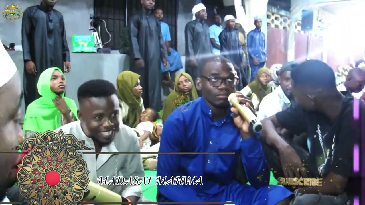 Watoto wa Madrasa MAHWA FOUNDATION wakimsifu Mtume ﷺ