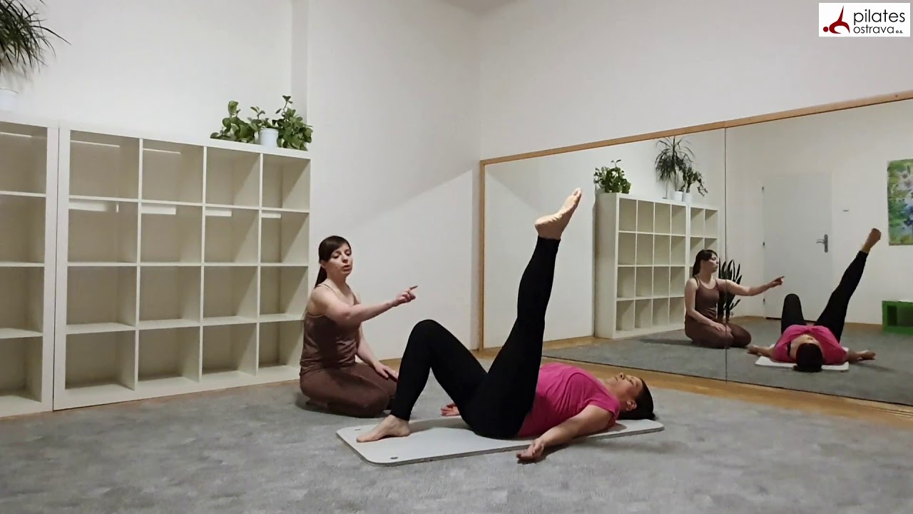 Jak správně cvičit základní cviky v Pilates - One Leg Circle