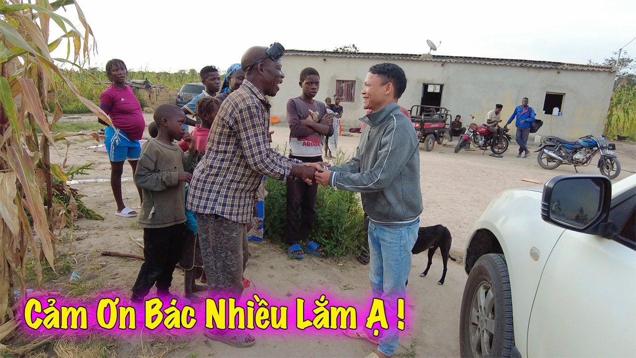 Linh Philip || Cảm Ơn BÁC Nhiều Lắm Ạ Vì Đã Chữa Khỏi Chân Cho Cháu !!!